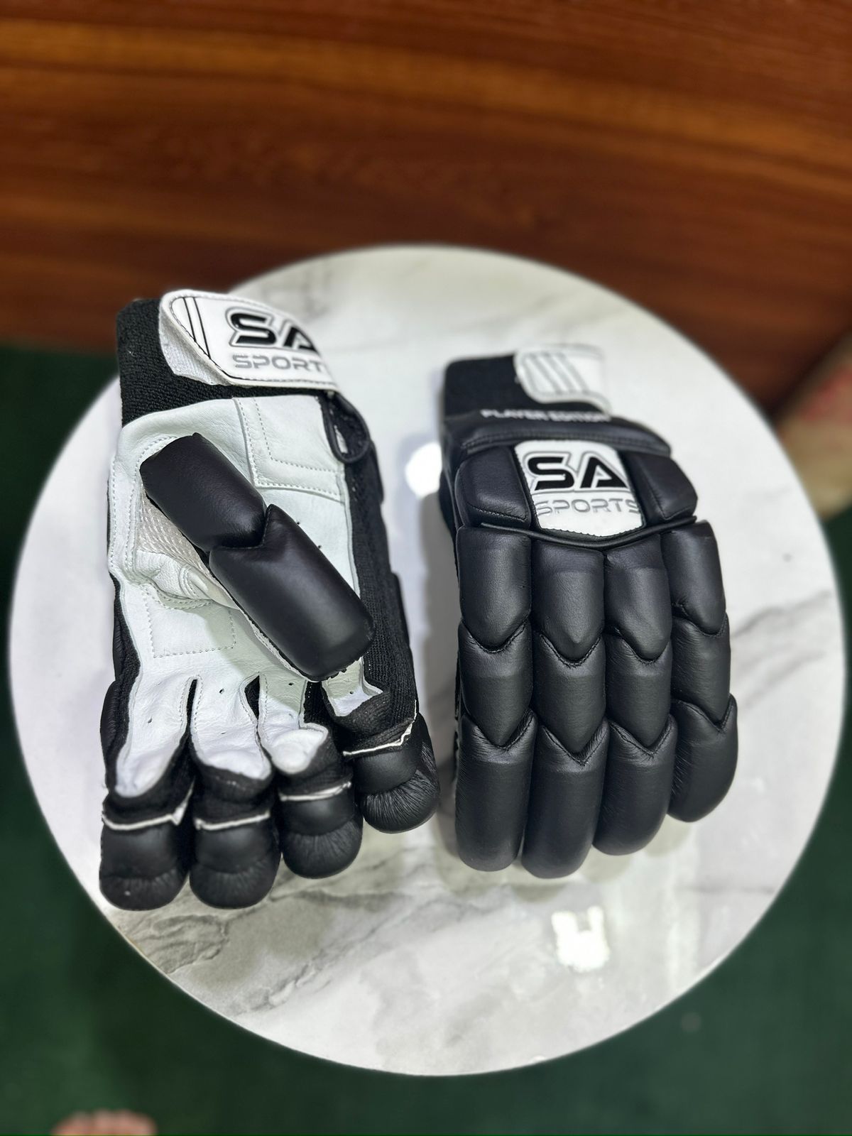 Black-Edition-SA Batting Gloves